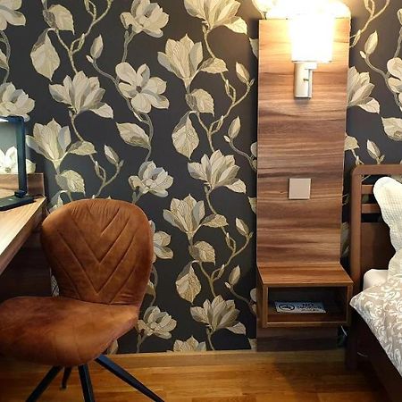 Uki-Modern Apartment With Parking Novi Sad Esterno foto